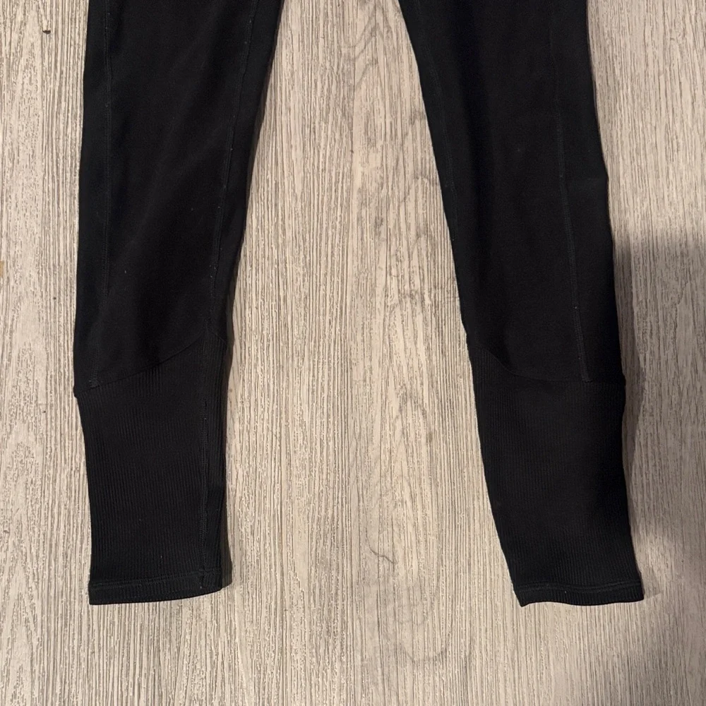 Alo Yoga Black High-Waisted Leggings